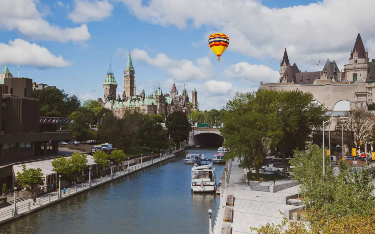 things-to-see-in-ottawa-rideau-canal