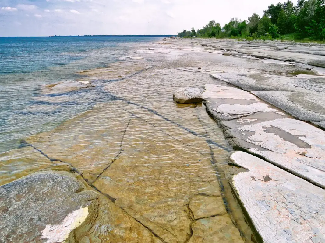 shale rock beach at Craigleith Provincial Park | collingwood things to do	