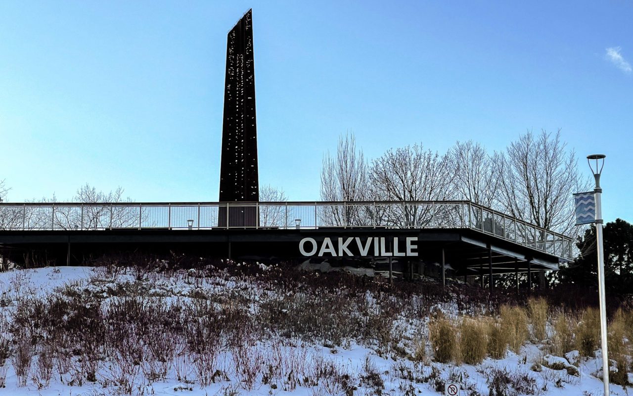 Oakville, Ontario sign in the winter | road trip destinations from toronto