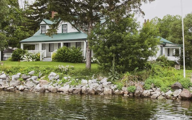 Things to Do In Bath Ontario & Amherst Island | What To Do On A Day Trip From Napanee & Prince ...