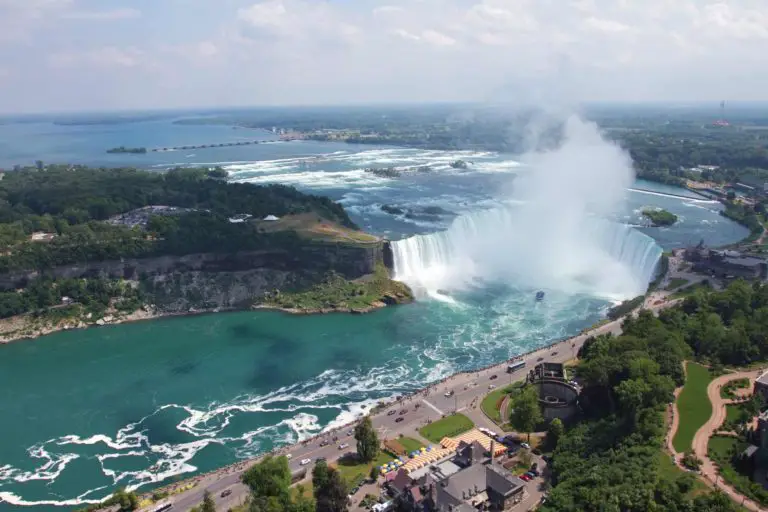 64 Fun Facts About Ontario | Fun Ontario Facts & Trivia For The Next Road Trip